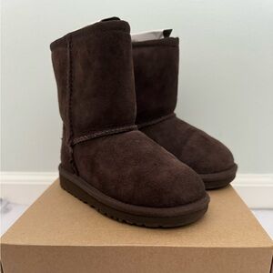 Like New Toddler Chocolate Uggs